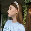ANOETIC VOLUME SATIN VELVET HAIRBAND_BEIGE