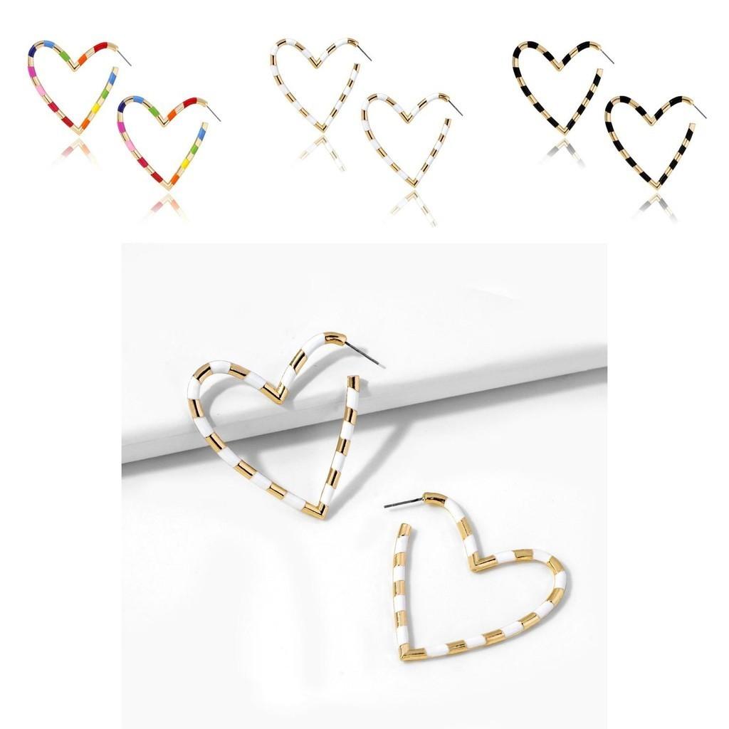 Fashionable Heart Shaped Alloy Earrings For Women Minimalist Street Design Chic