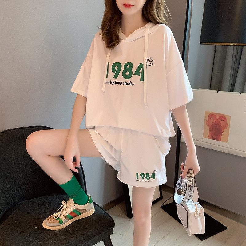 Casual Suit Women's Summer Wide Fashionable Short-sleeved Shorts Two-piece Set