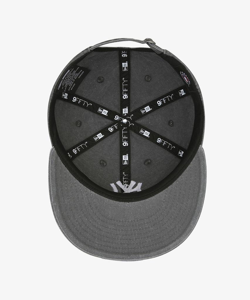 NEW ERA Mlb New York Yankees Pigment Washed Retro Crown Strapback Black