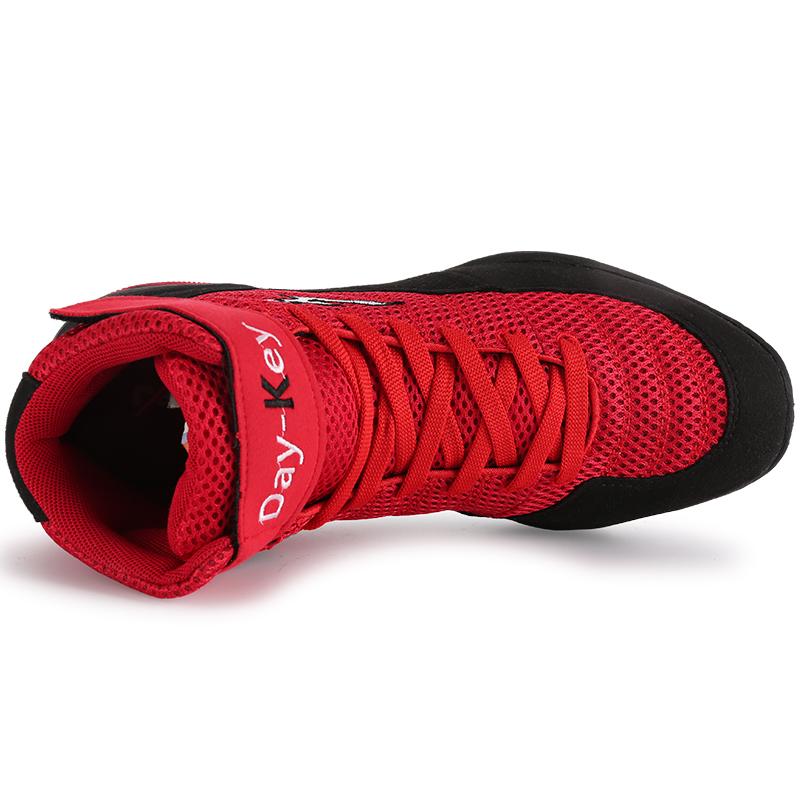 Chaussures de lutte légères pour salle de sport Hommes Femmes Maille respirante Chaussures de boxe Baskets respirantes pour femmes pour arts martiaux Sparring libre