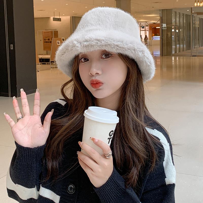Winter Girls' Fashion Outdoor Hats, Warm Bucket Hats, High-quality Faux Mink Fur Hats, Russian Women's Hats