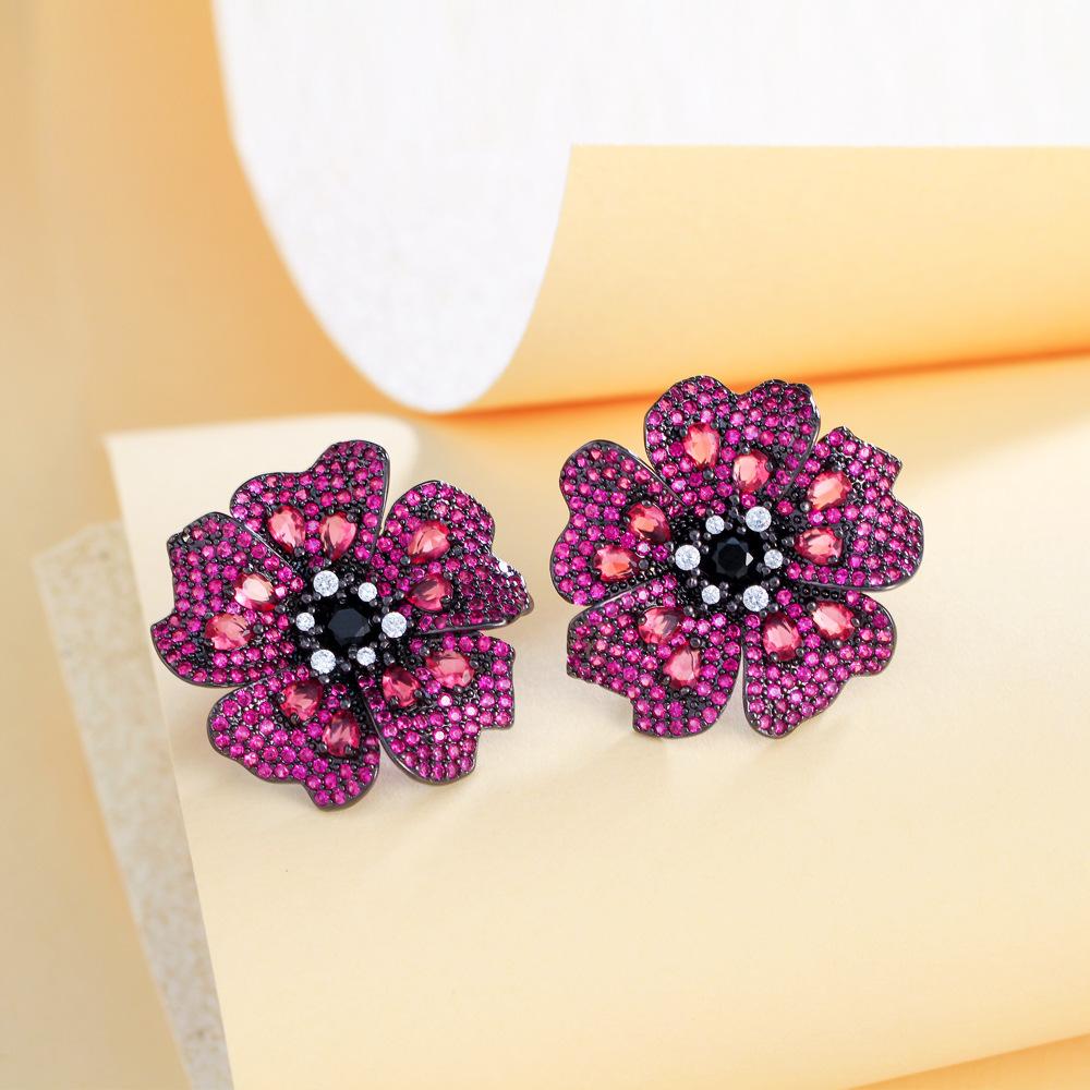 

Needle Heavy Industries Luxury Court Style Slightly Inlaid Zircon Three-Dimensional Multi-Layer Flower Earrings Popular Earrings