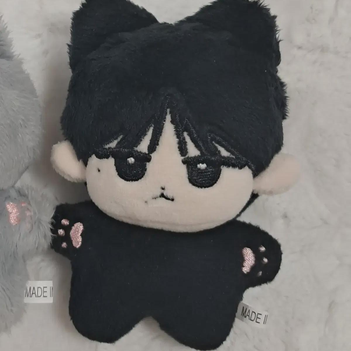 

Seventeen The8 Doll Seventeen Is Selling It s 10cm It It s