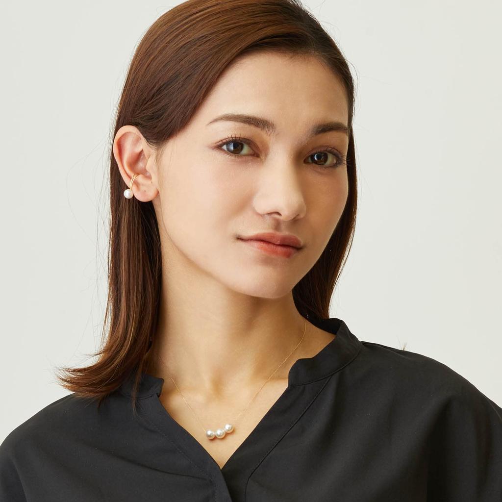 Lala Christie Women's Ear Cuff with Akoya Pearl, Single Pearl, 18K Gold, Le56-0009-yg