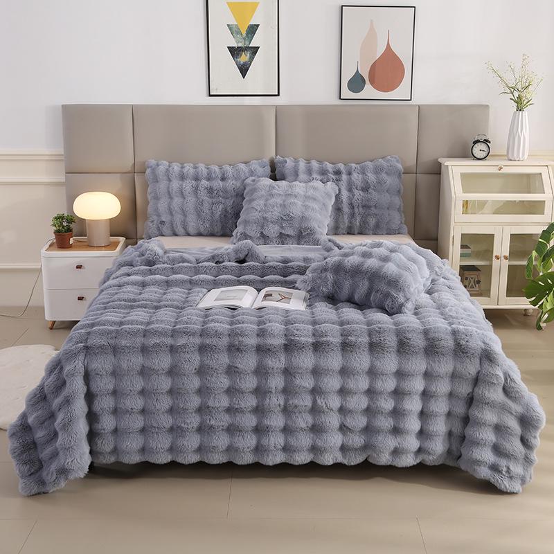 Elegant Toca Extra Thick Double Layer Faux Fur Sofa Nap Blanket
