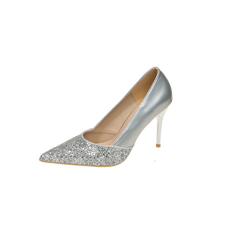 

Мода Осень 2025 Новые Туфли на Высоком Каблуке Неглубокие Модные Универсальные Панельные Французские Одинарные Туфли Женские 40 серебряный