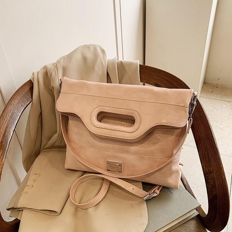 Commuter Large-capacity Bag Women's New Casual Soft Leather Shoulder Messenger Bag Portable Tote Bag