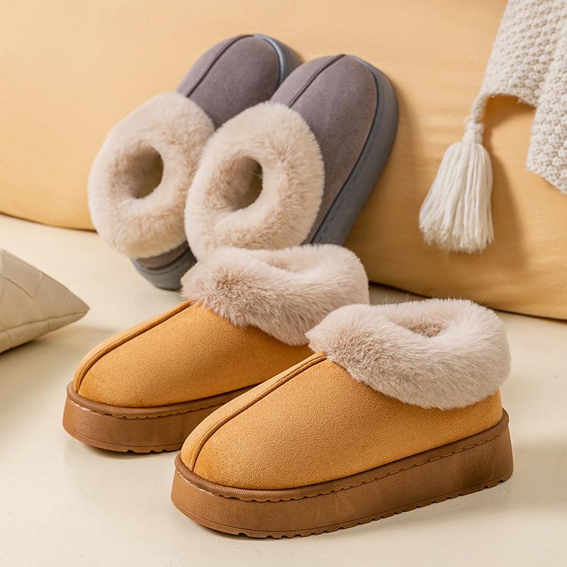 thick-soled bag and cotton slippers, plush cotton shoes for home use in autumn and winter, and couple warm snow boots when going out.