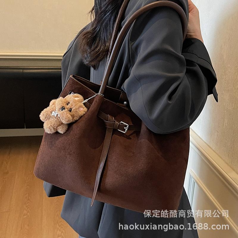 Retro Bag Women's Large Capacity 2025 New Autumn and Winter Versatile Shoulder Underarm Bag Casual Work Commuter Tote Bag