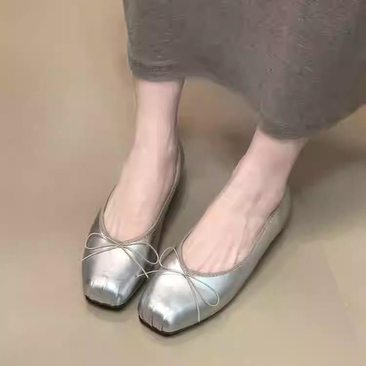 Square Head Bow One-pedal Inner Height Increase Commuter Shoes New French Versatile Light Mouth Ladyshoes
