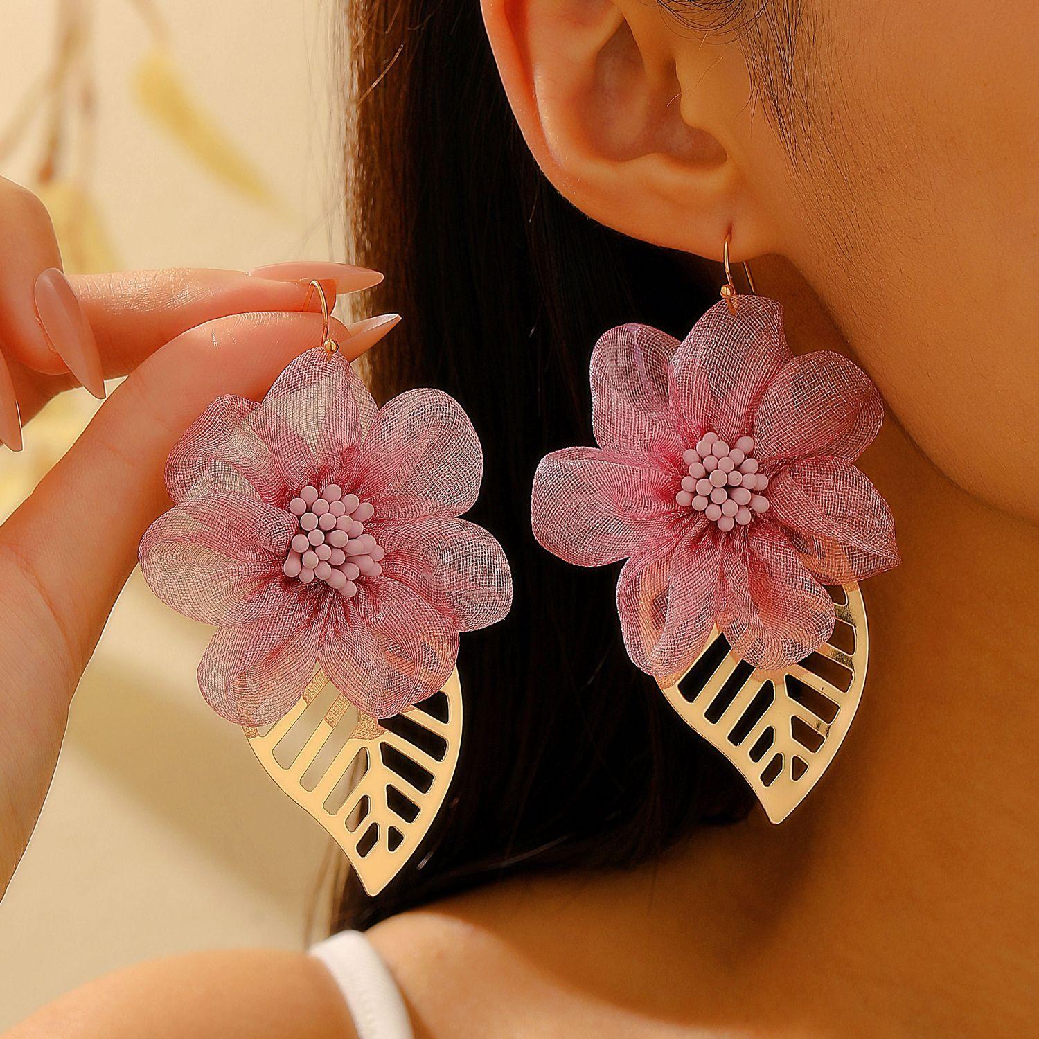 

Модные серьги-подвески для женщин золотой