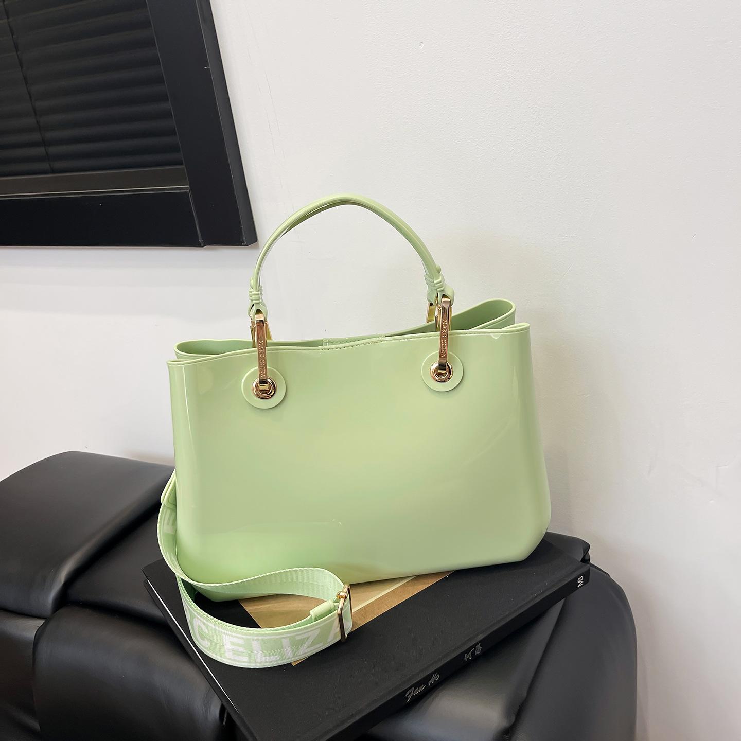 

Новая модная сумка-мессенджер из ПВХ однотонного цвета высокого класса для поездок на работу, портативная, на плечо, темпераментная женская сумка зелёный