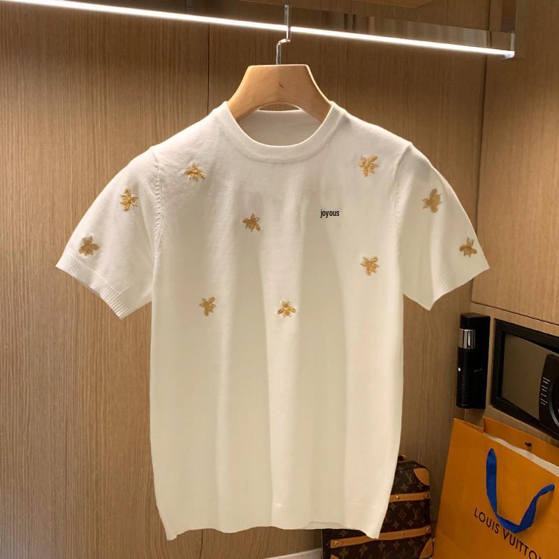 Men's Trendy European Bee Embroidery Knit T-Shirt, Short-Sleeved, Round Neck, Light Luxury Style