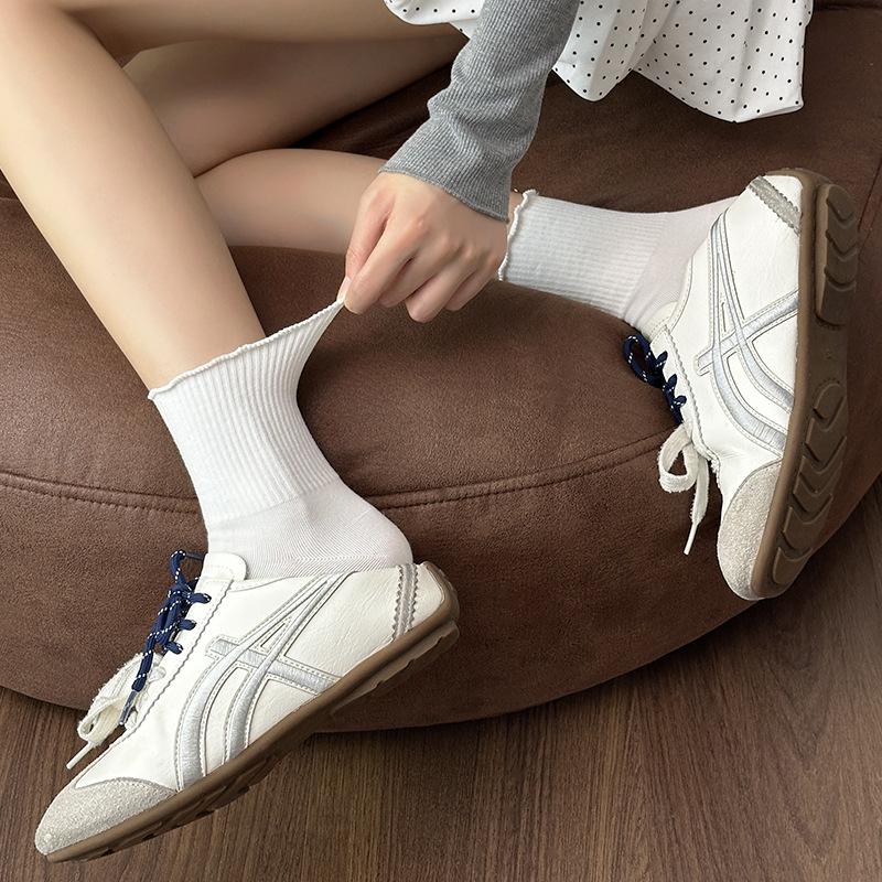 Women's Mid-Calf White Cotton Socks with Ruffles - Breathable and Soft Slouchy Fit