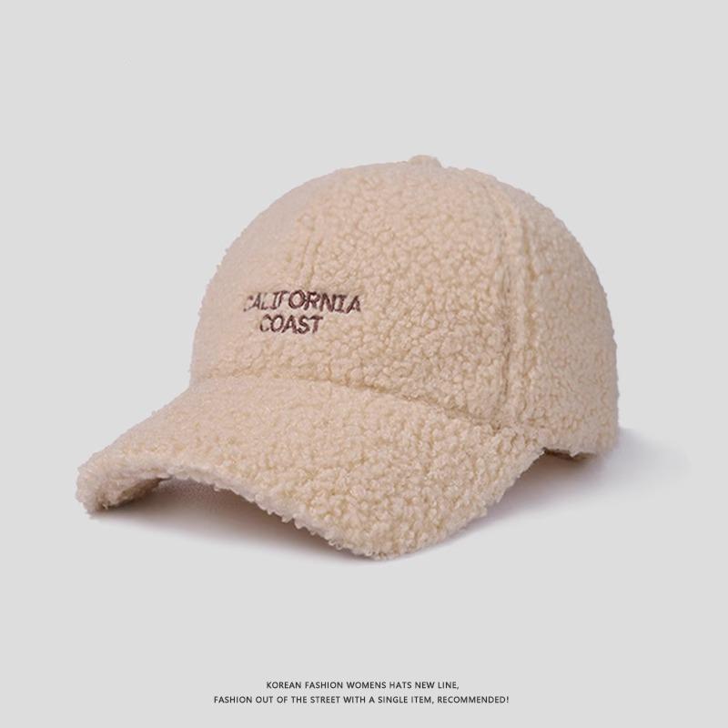 

Бейсболка из овчины Зимой Теплая Утолщенная Бархатная Защита от Холода Модная Бейсболка Большой Окружности Головы Подчеркивающая Маленькое Лицо