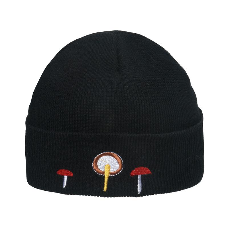 Foreign trade knitted hat women's cross-border winter mushroom embroidered thermal hat casual trend Japan and Korea cute wool hat student