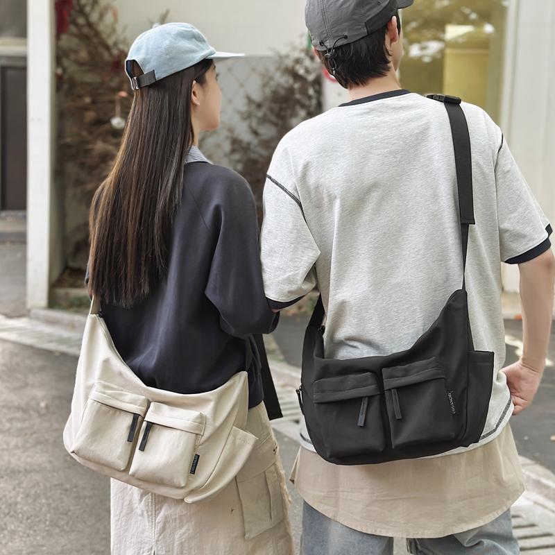 Men Solid Color Shoulder Bag Women Large Capacity Water-Repellent Commuter Crossbody Bag