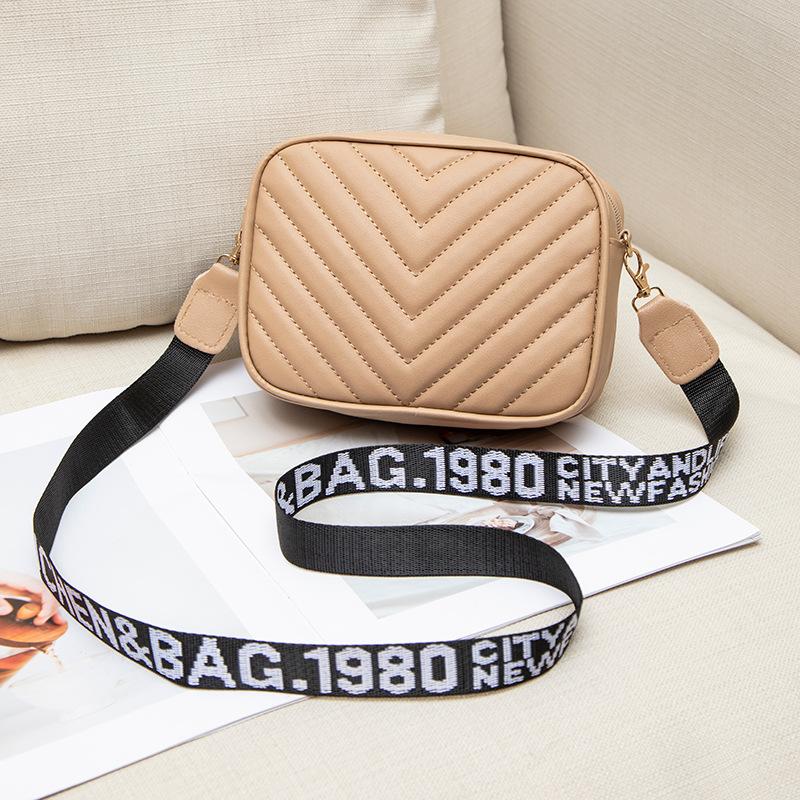 

Трендовая сумка-камера, маленькая сумка, модная женская сумка с вышивкой, простая маленькая квадратная сумка, наплечная сумка-мессенджер, сумка для мобильного телефона. хаки