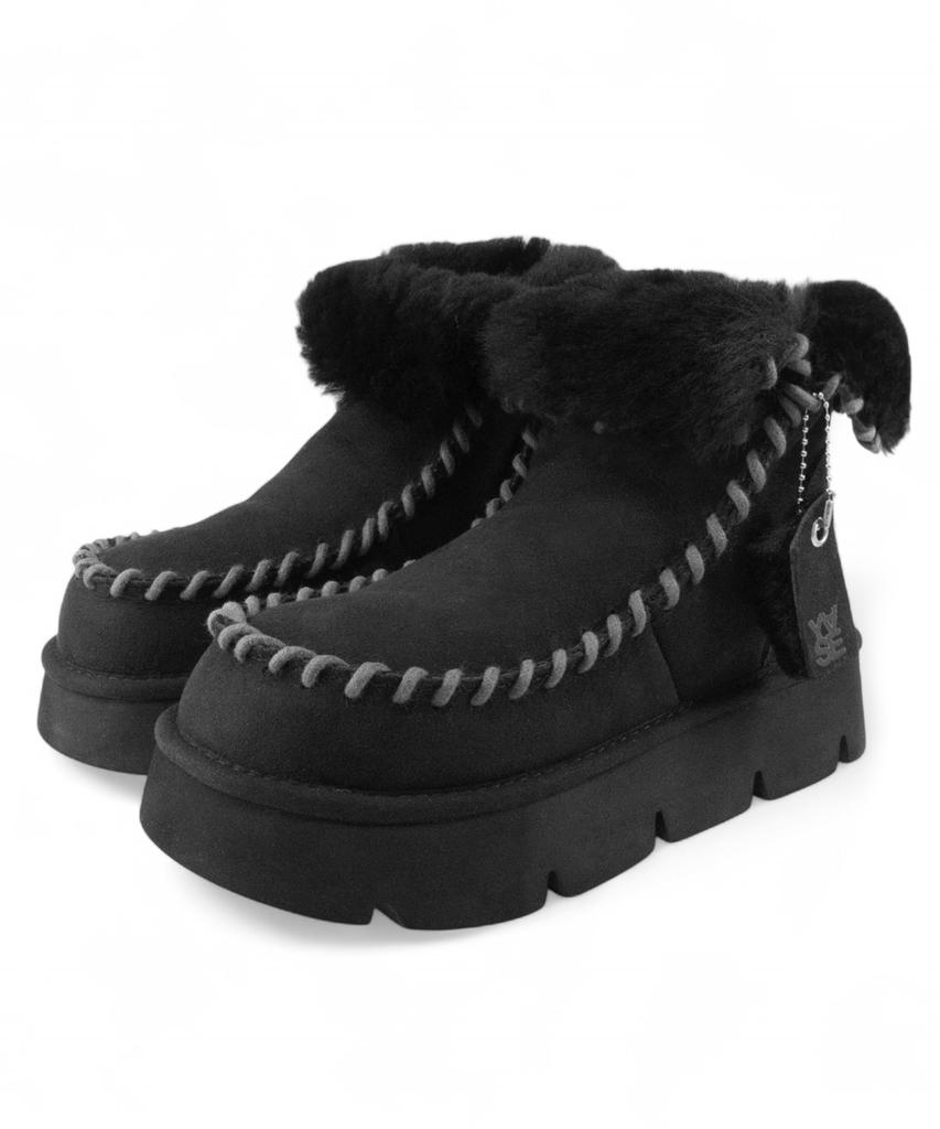 Yase Songi Songi X Yase Hand Swing Natural Wool Boots Black