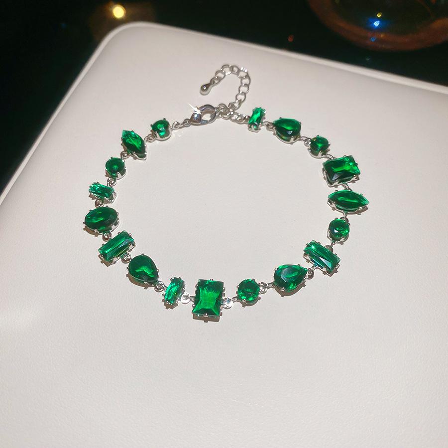 Europe and the United States Hot-selling Color Oval Love Zircon Bracelet Light Luxury Bracelet Personalized Jewelry Women