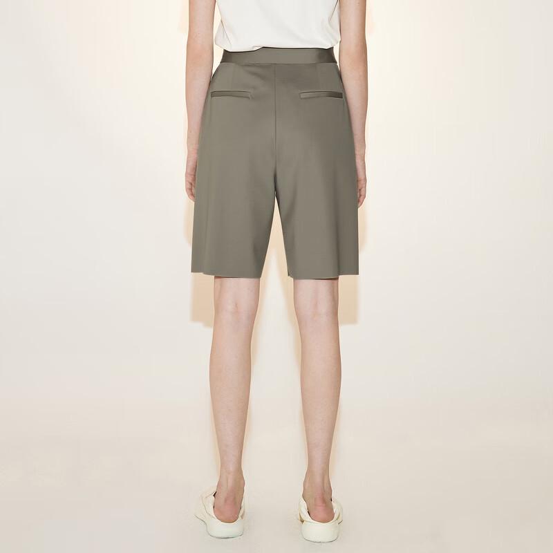 LESS Women's Retro Straight-Leg Capri Pants