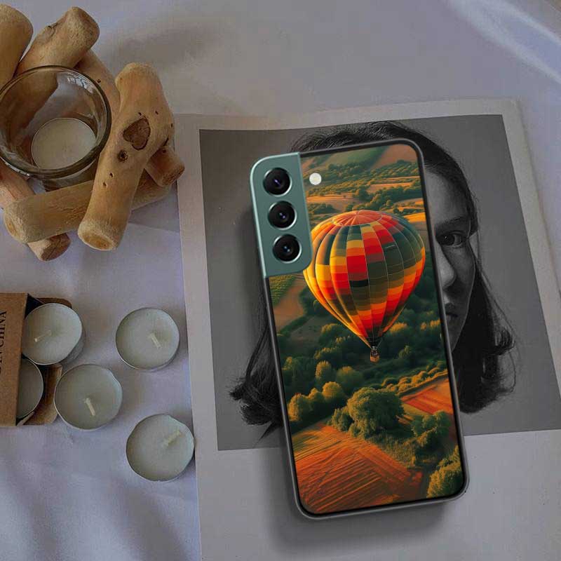 Drifting in a Hot Air Balloon's Serene Embrace Phone Case For Samsung Galaxy S22 S25 Ultra S21 S10 Plus S26 Edge S20 S23 S24 FE
