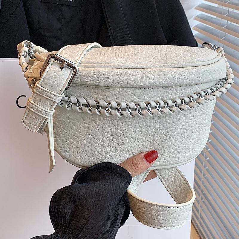 

2025 Женская универсальная сумка-мессенджер через седло — большая вместимость, летняя текстура, популярный нишевый дизайн