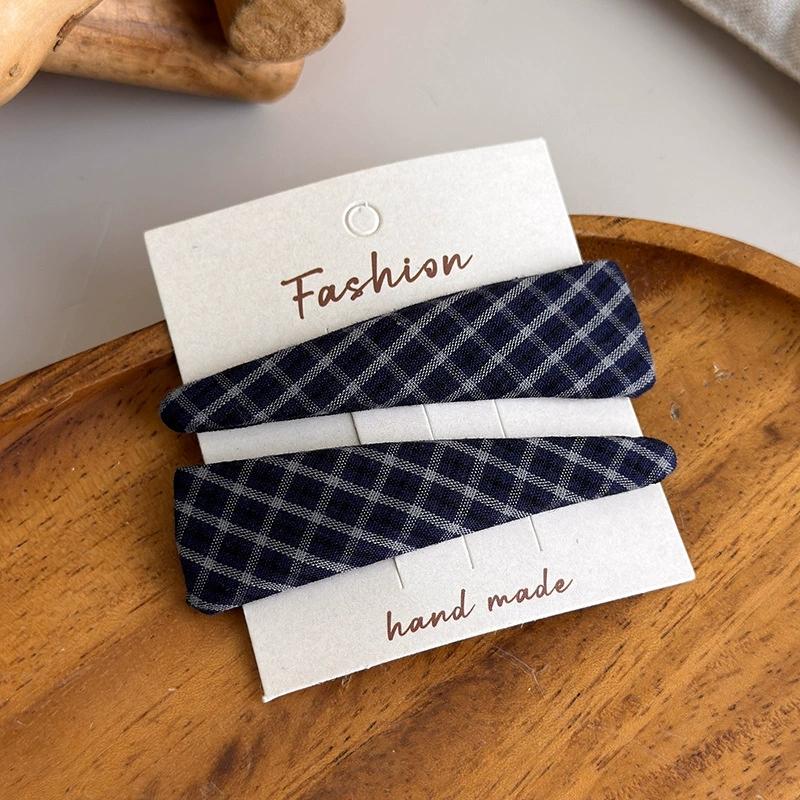 2025 New French Retro Plaid Fabric Hair Clips Large Edge Fashionable Side Bangs Women's Hairpins Stylish Hair Accessories