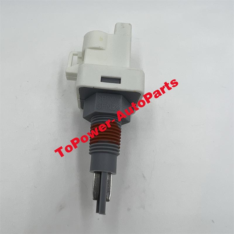 2872769 2872768 4928568 Heavy Duty Coolant Fluid Level Sensor