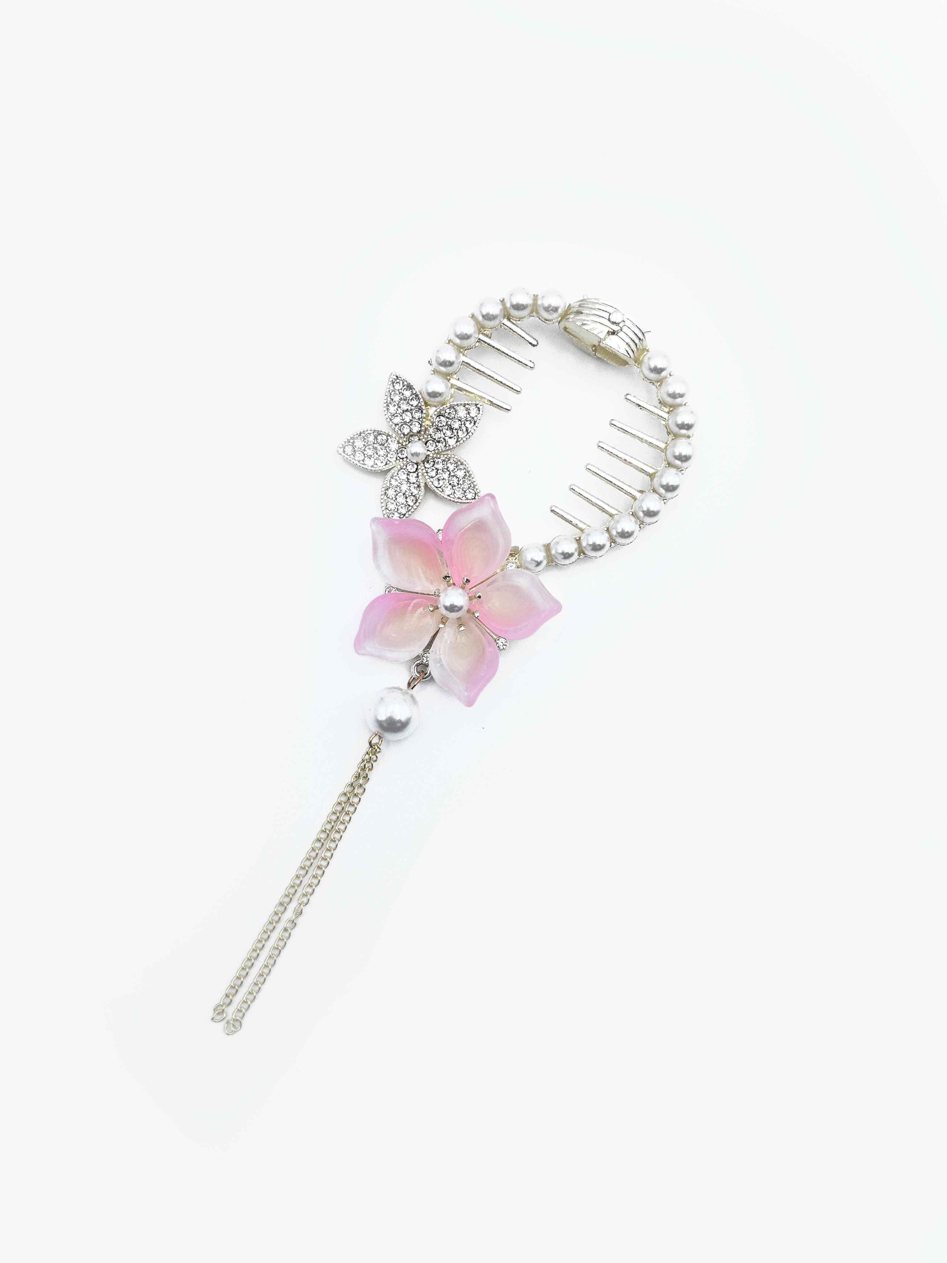 

1Pcs Fashion Ancient Temperament Flower Tassels Hair Claws For Women Hair Accessories
