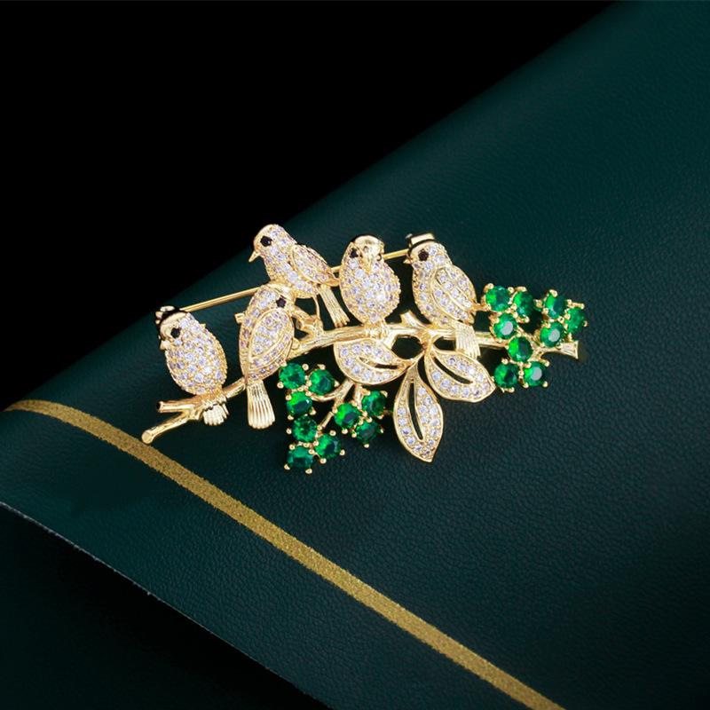 Chinese Wind Birds And Flowers Magpie Brooch Slightly Inlaid Zircon Temperament Flower Bird Brooch Cheongsam Suit Accessories