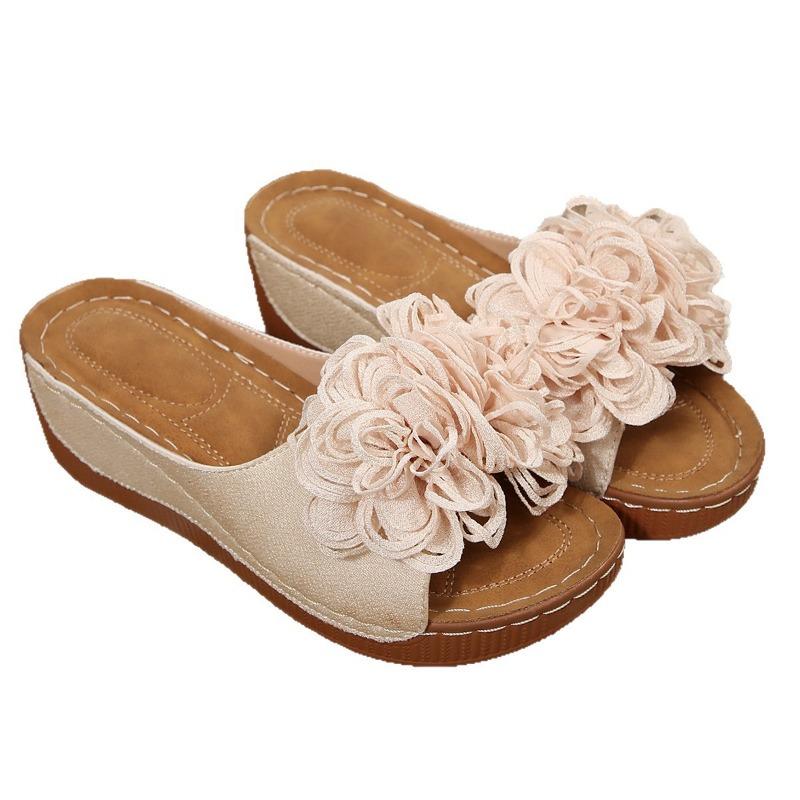 Slope heel beach slippers women's summer new fish mouth flower comfortable outdoor seaside play beach shoes women