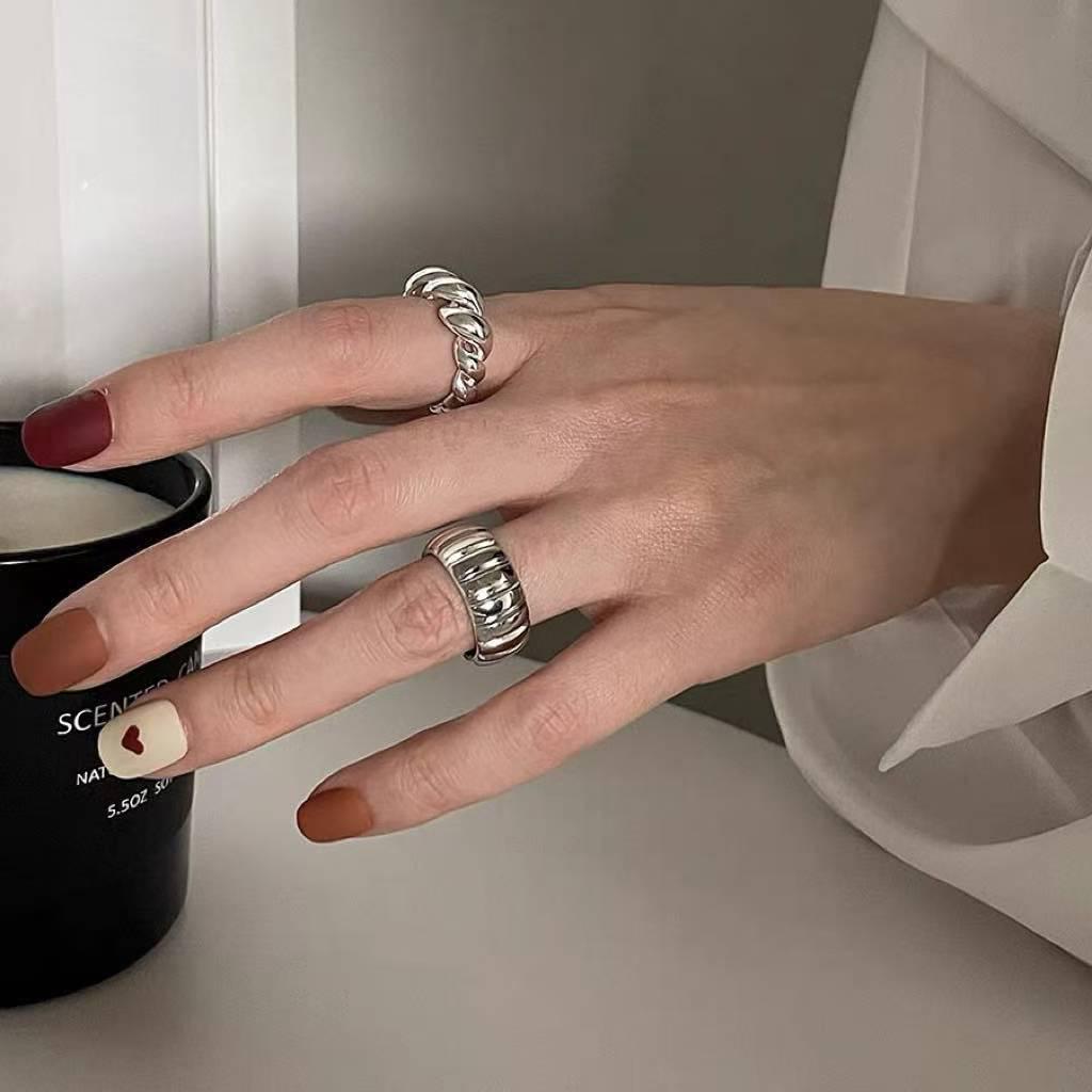 Women's Heavy Industry Retro Cable Knit Adjustable Band Ring