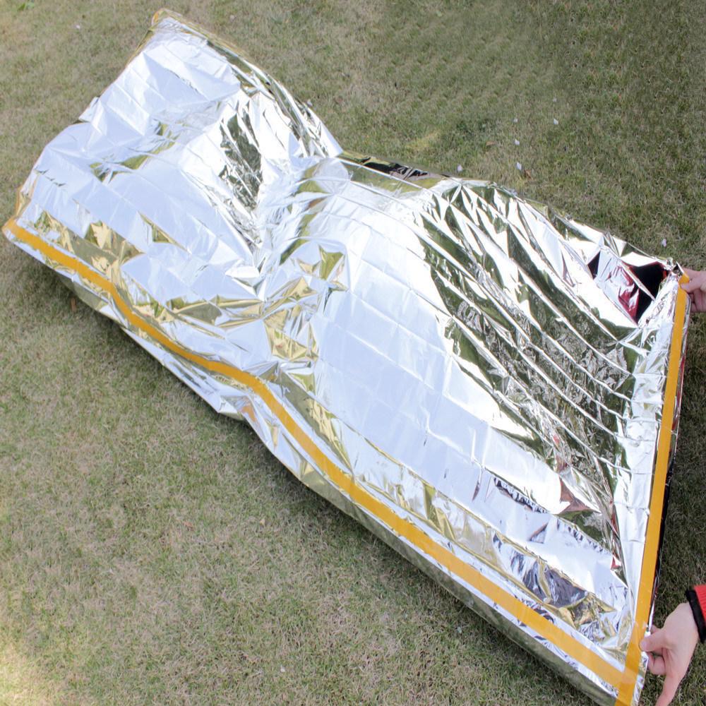 Outdoor Emergency Thermal Blanket & Silver Sleeping Bag Combo