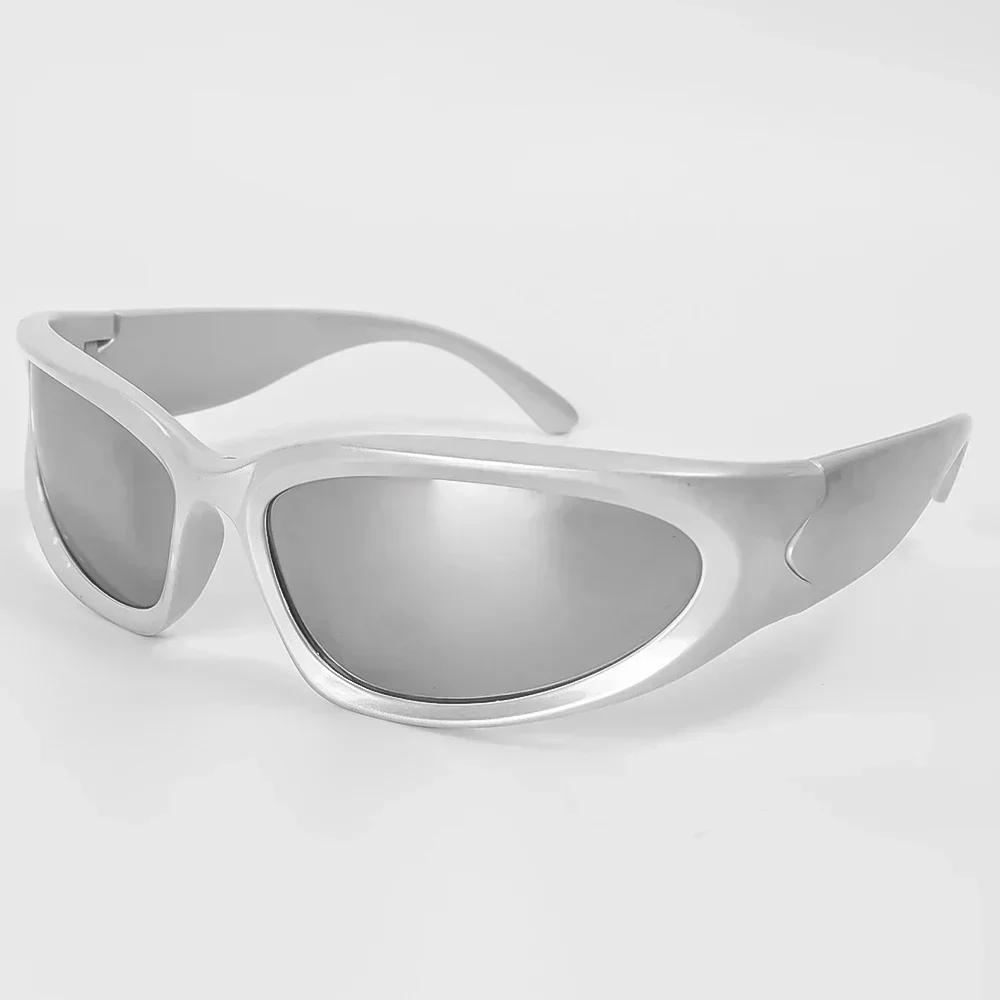 

Sporty punk sunglasses for both men and women, 2025 luxury brand designer square goggles sunglasses UV400 fashion glasses
