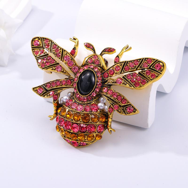 

Перебільшена Барокова Бджола Ретро Комаха Чоловічі та Жіночі Аксесуари для Темпераменту Брошка 6*8CM