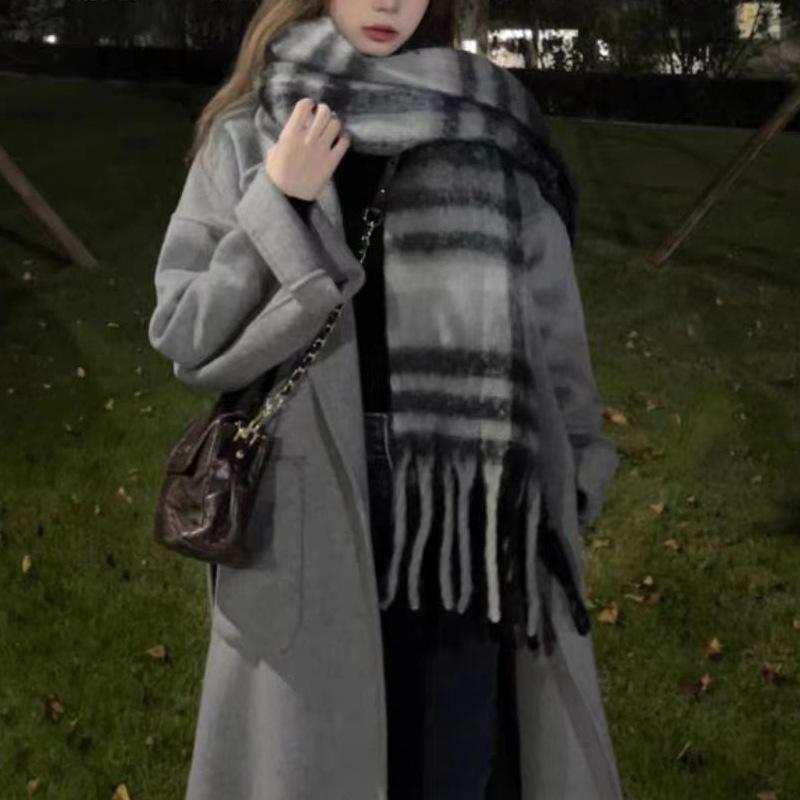 Simple women's autumn and winter thickened retro fringed polyester atmosphere imitation cashmere scarf scarf
