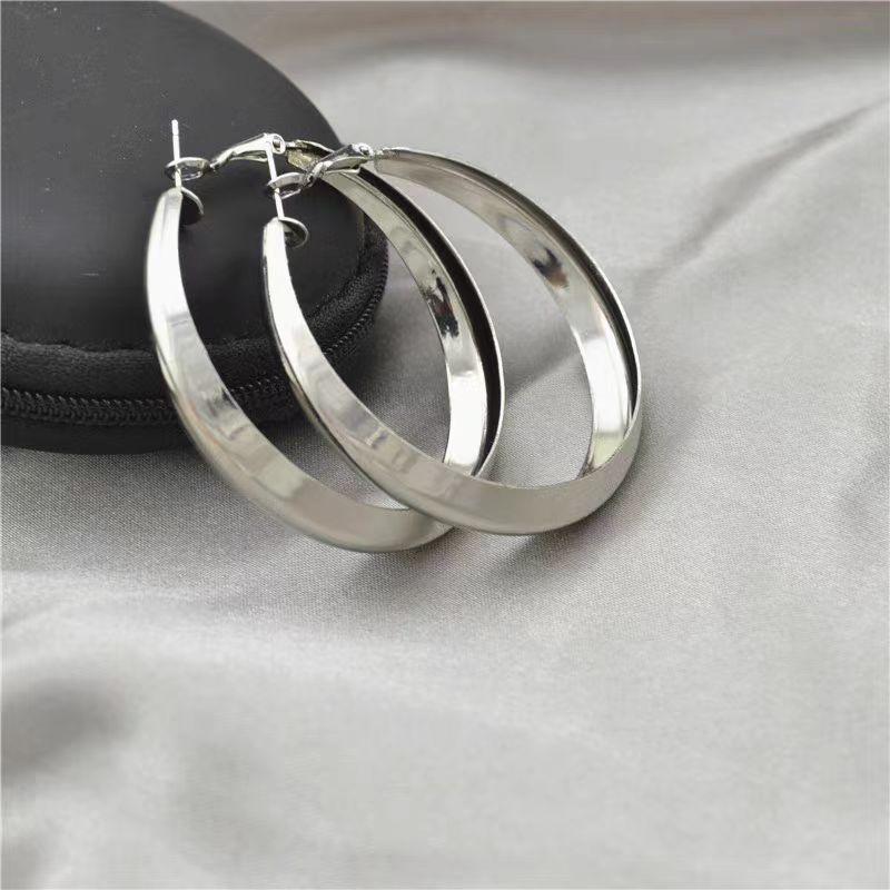 Large plain ring earrings 2025 popular circle earrings wide circle earrings exaggerated