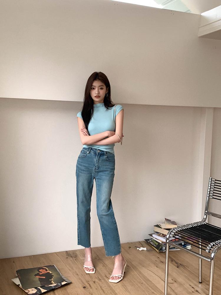 2026 Spring/Summer Women's Elegant Slim-Fit Semi-High Neck Short-Sleeve T-shirt