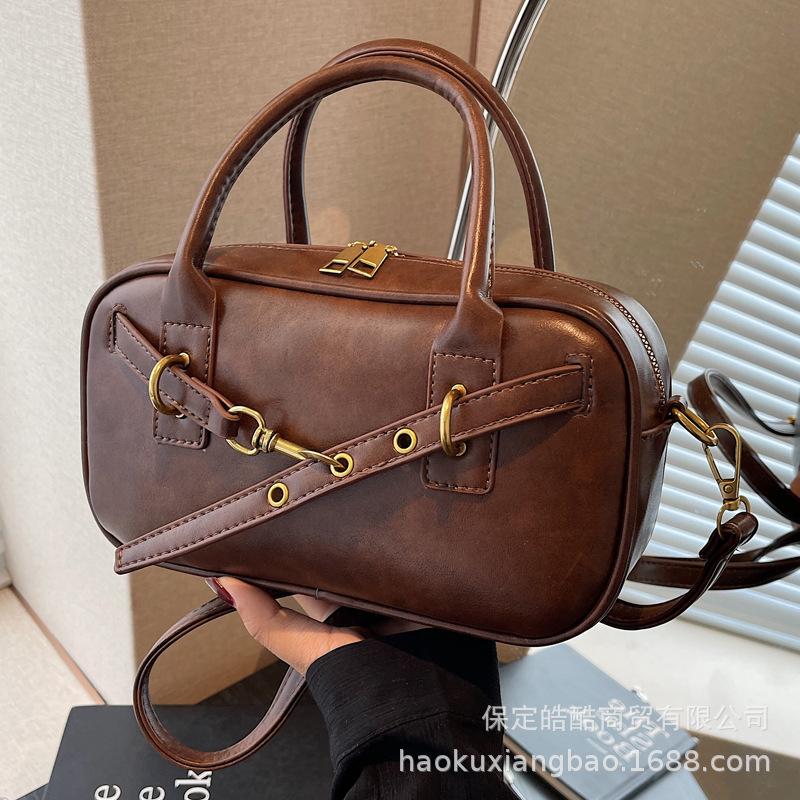 Premium Retro Small Bag Women's 2025 New Autumn and Winter Versatile Messenger Bag Fashion Shoulder Portable Small Square Bag