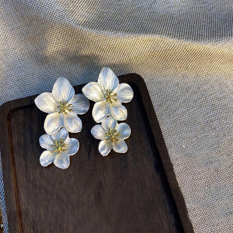 Tarnish Free Vintage Gold Color Stainless Steel Drop Earrings Metal Waterproof Statement Stylish Gold Color Exaggerated