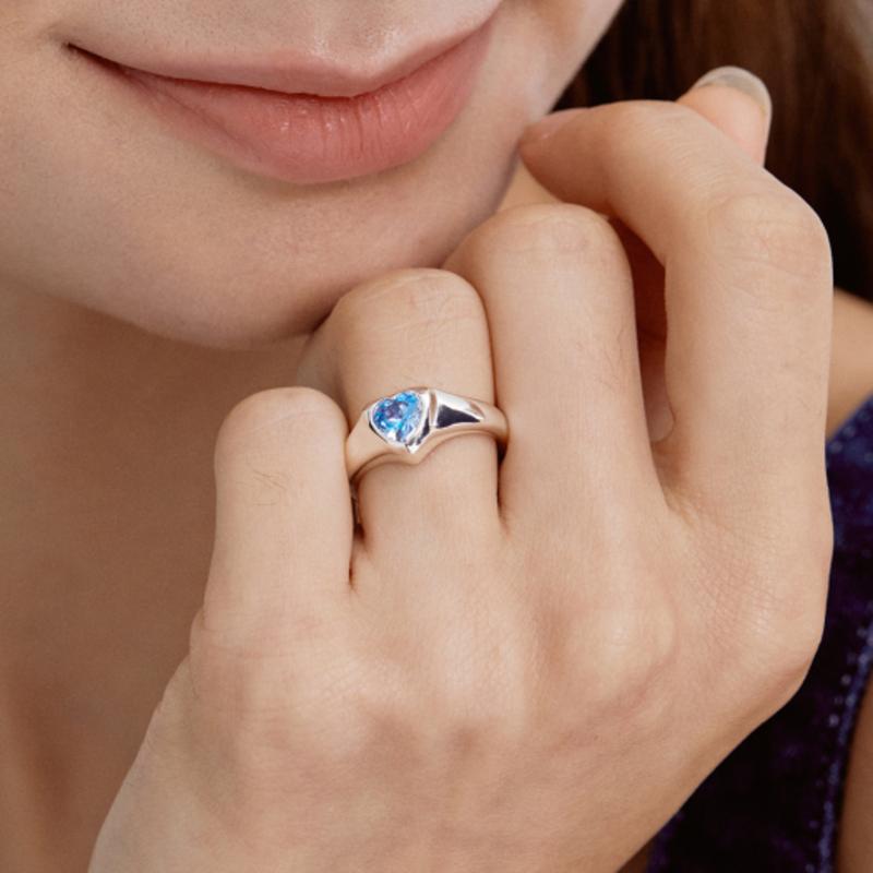

TATIANA (SILVER925) Twinkle Heart Cubic Ring CR1816 No. 11_BLUE