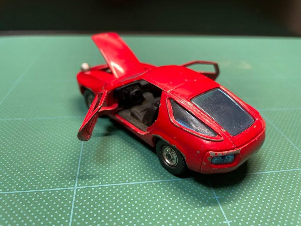 Sakura 1/43 Porsche 928 Super Car Series Made in Japan Mini Car
