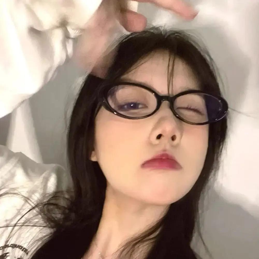 New Y2K Oval Frame Glasses Retro Outdoor Cat Eye Glasses Narrow Spectacles Plain Glasses Anti-Blue Light Eyewears