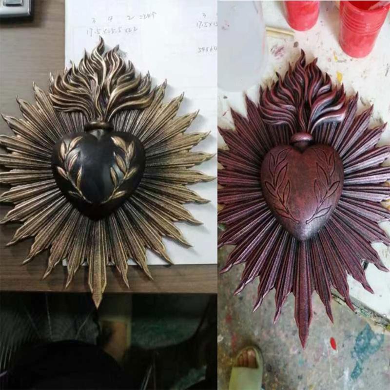 Elegant Gothic Sacred Hearts Wall Hanging Plaque Resin Cardiac Sculpture Ornament Perfect for Home Office Decors Gift