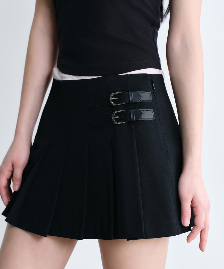 Musinsa Standard Woman Women'S Low Rise Buckle Pleated Mini Skirt [Black]