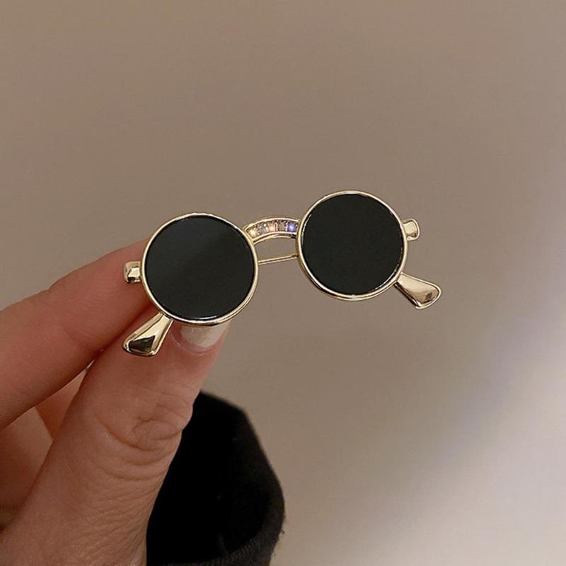1Pc  Mini Sunglasses Brooches Vintage Metal Glasses Shaped Pins Women Men Party Clothing Accessories