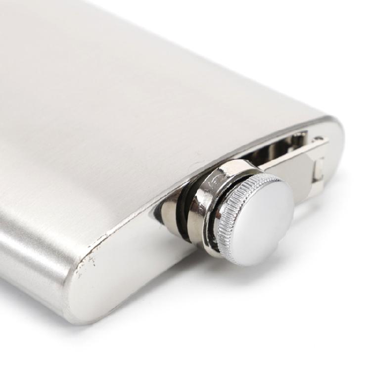 Effective Men's Essential Flagon Elegant Stainless Steel Flask Perfect for Outdoors Adventure or Special Event