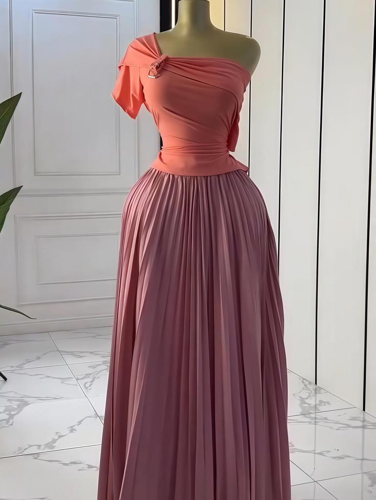 2025 Autumn Women's Asymmetrical Neckline Two-Piece Set with Pleated Waist and Strapless Short Sleeves